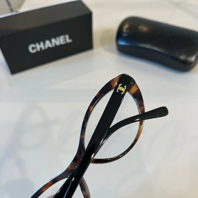 Chanel Sunglasses Premium 278260