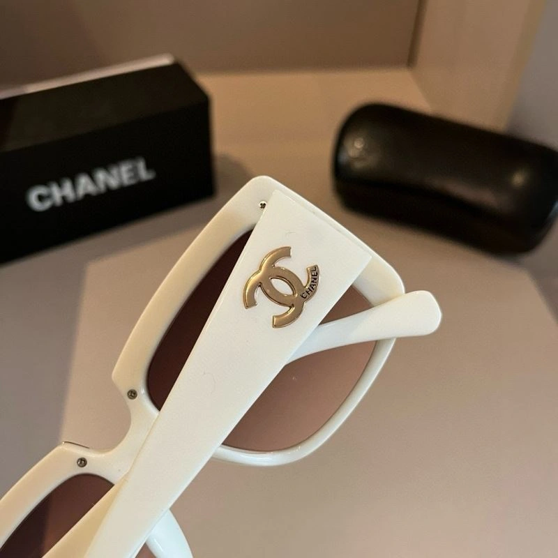 Chanel Sunglasses Lightweight 278270
