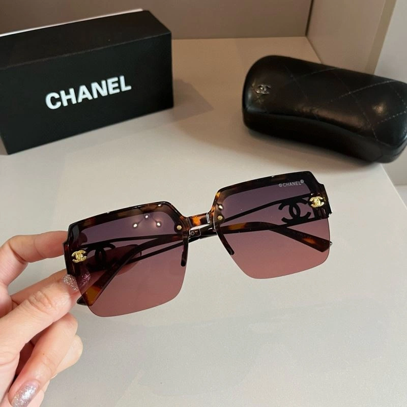 Chanel Sunglasses Refined 278265