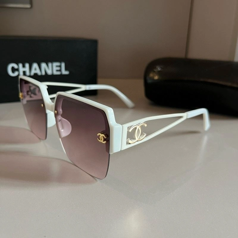 Stretchable Chanel Sunglasses 278250