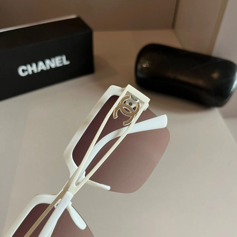 Stretchable Chanel Sunglasses 278250