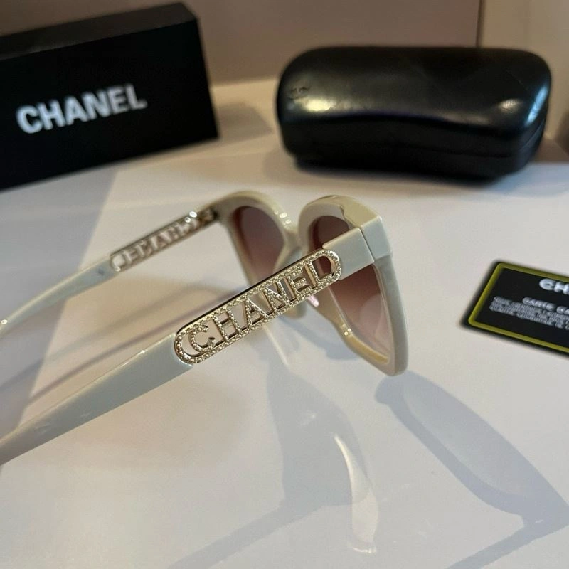 Chanel Sunglasses Colorful 278245