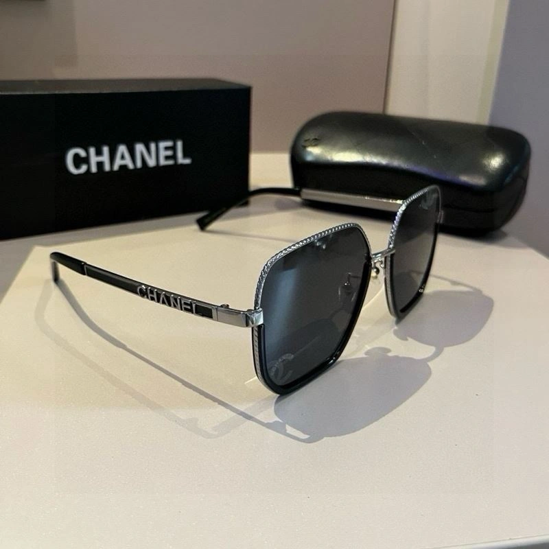 Snug Chanel Sunglasses 278211