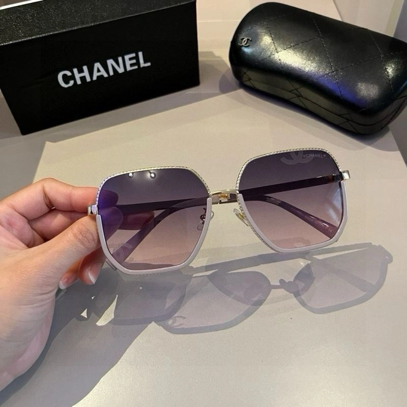 Chanel Sunglasses Stylish 278239