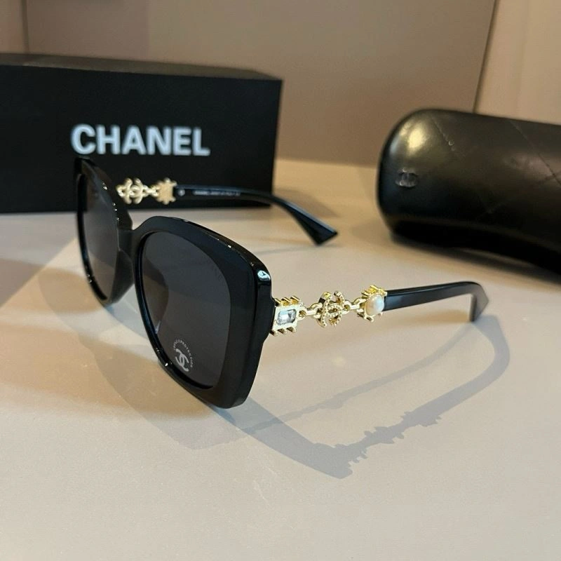 Casual Chanel Sunglasses 278234
