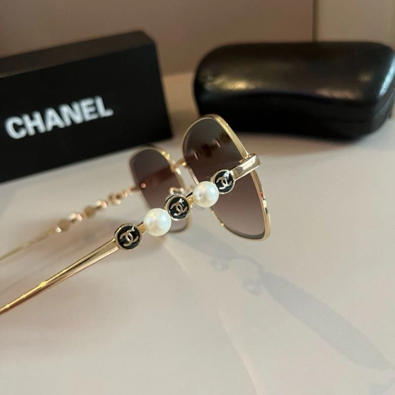 Trendsetting Chanel Sunglasses 278214