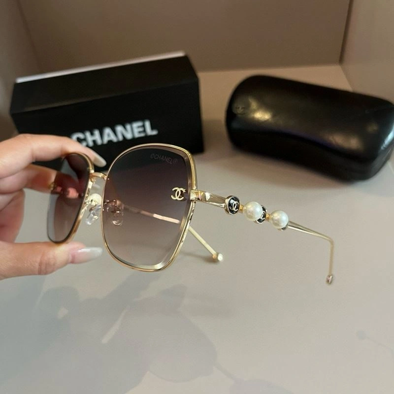 Trendsetting Chanel Sunglasses 278214