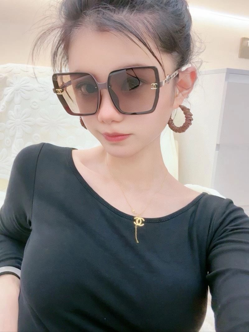 Chanel Sunglasses Bold 278190