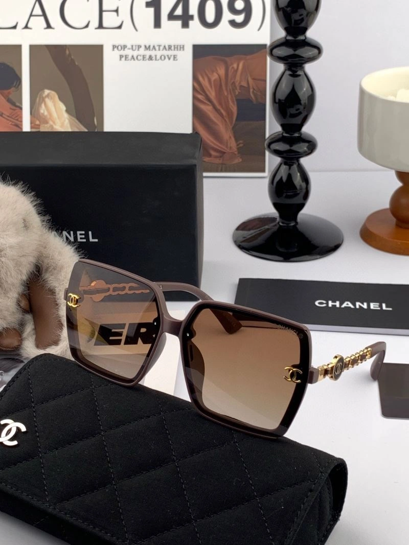 Chanel Sunglasses Bold 278190