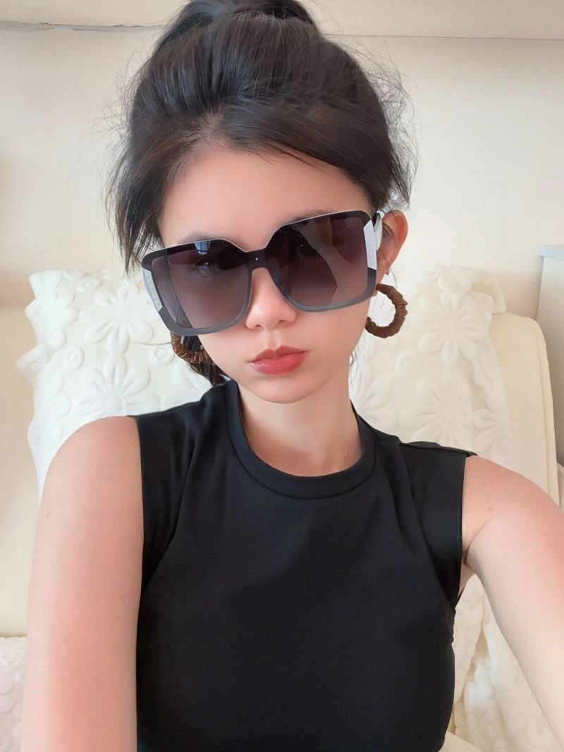 Durable Chanel Sunglasses 278192