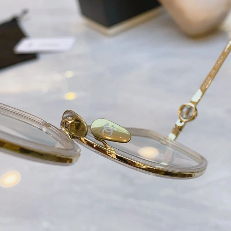 Resilient Chanel Sunglasses 278202