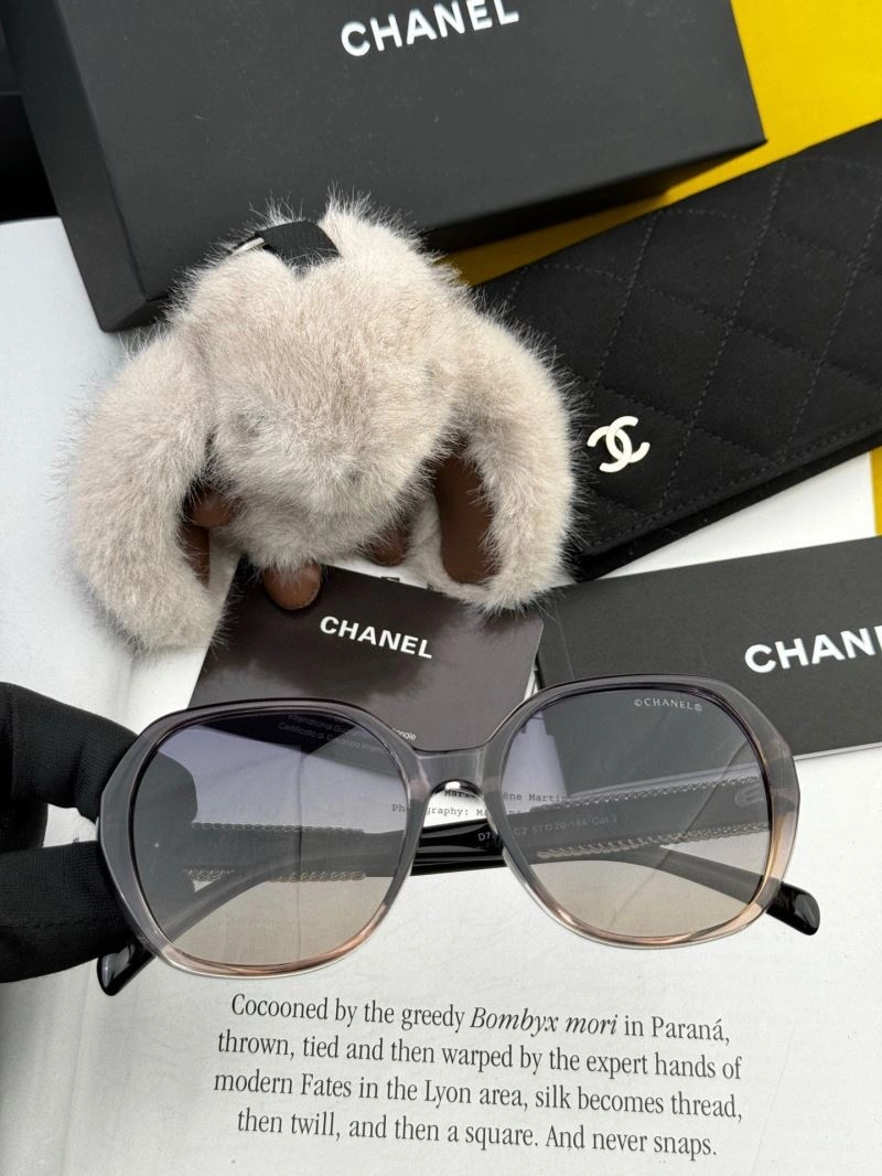 Chanel Sunglasses Bold 278183
