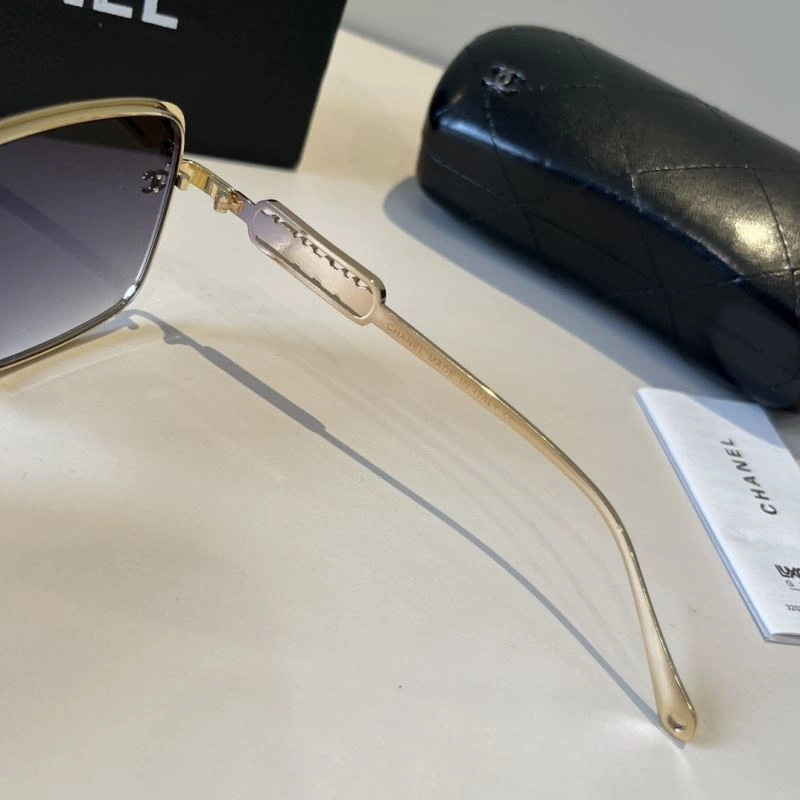 Chanel Sunglasses Versatile 278174