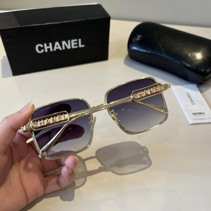 Chanel Sunglasses Versatile 278174