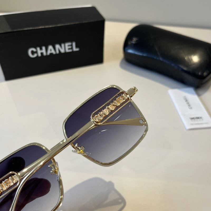 Chanel Sunglasses Versatile 278174
