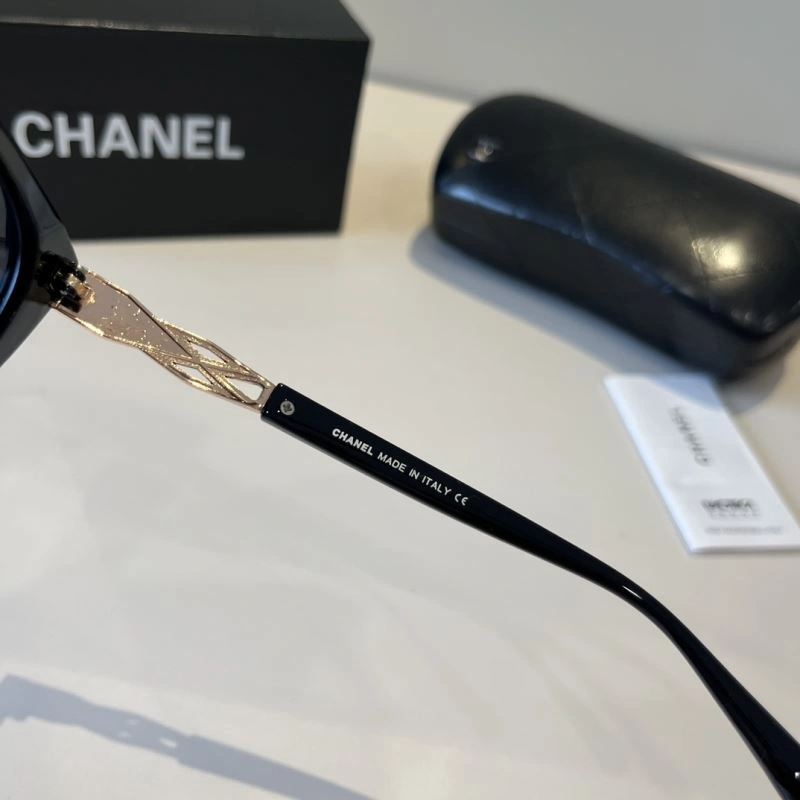 Vibrant Chanel Sunglasses 278170