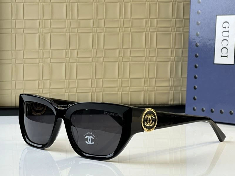 Unisex Chanel Sunglasses 278602