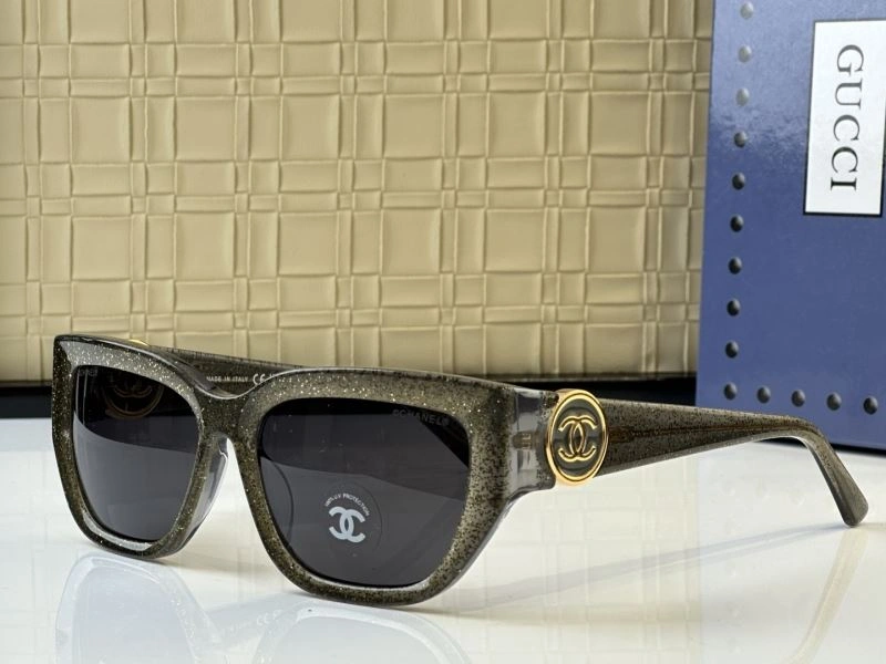 Unisex Chanel Sunglasses 278602