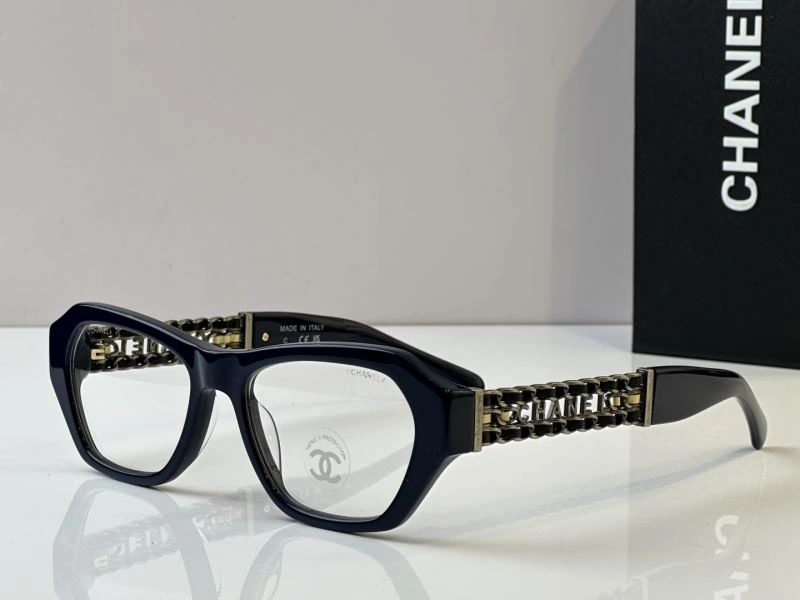Chanel Sunglasses Minimalist 278572
