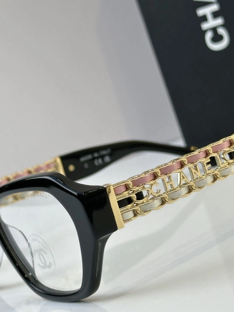 Chanel Sunglasses Minimalist 278572