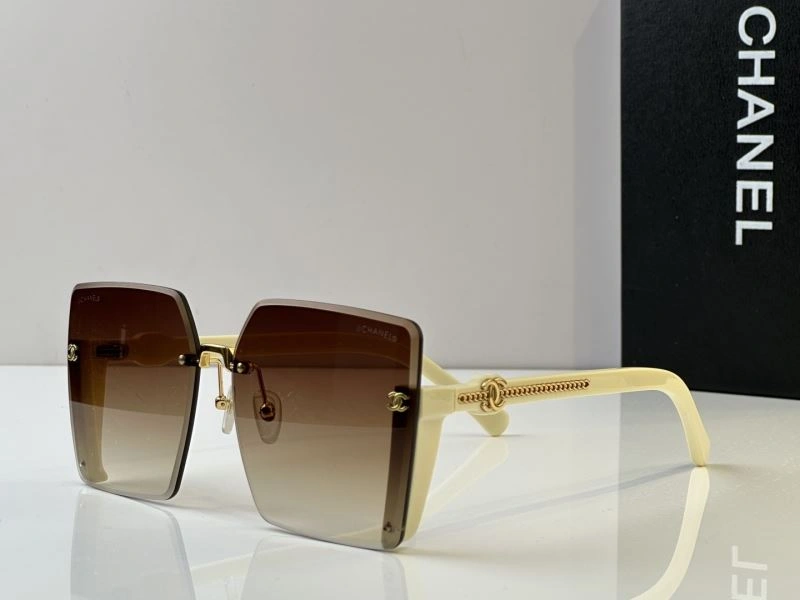 Breathable Chanel Sunglasses 278569