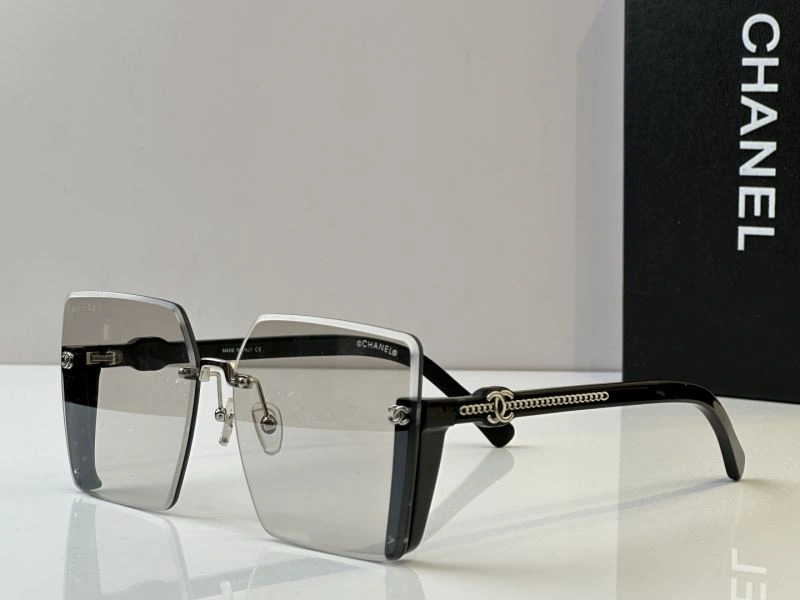 Breathable Chanel Sunglasses 278569
