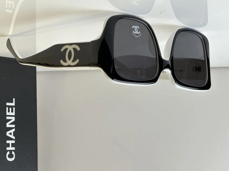 Chanel Sunglasses Lightweight 278558