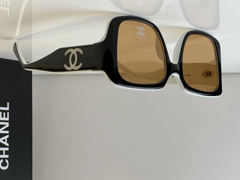 Chanel Sunglasses Lightweight 278558