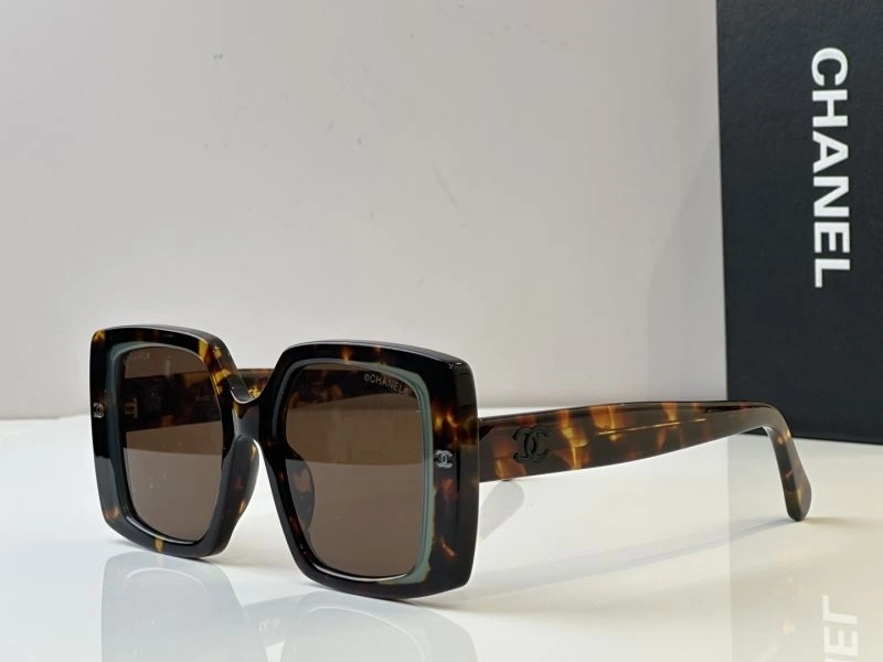 Casual Chanel Sunglasses 278541