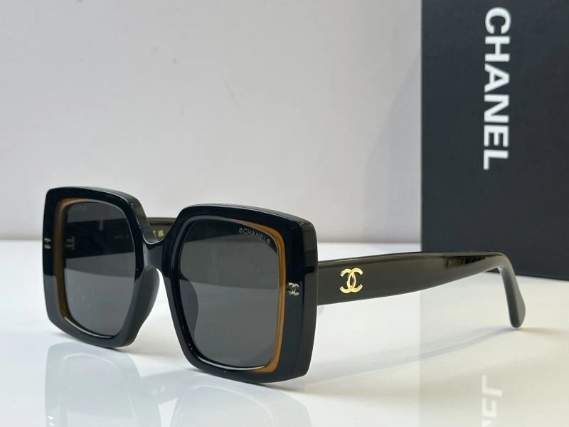 Casual Chanel Sunglasses 278541