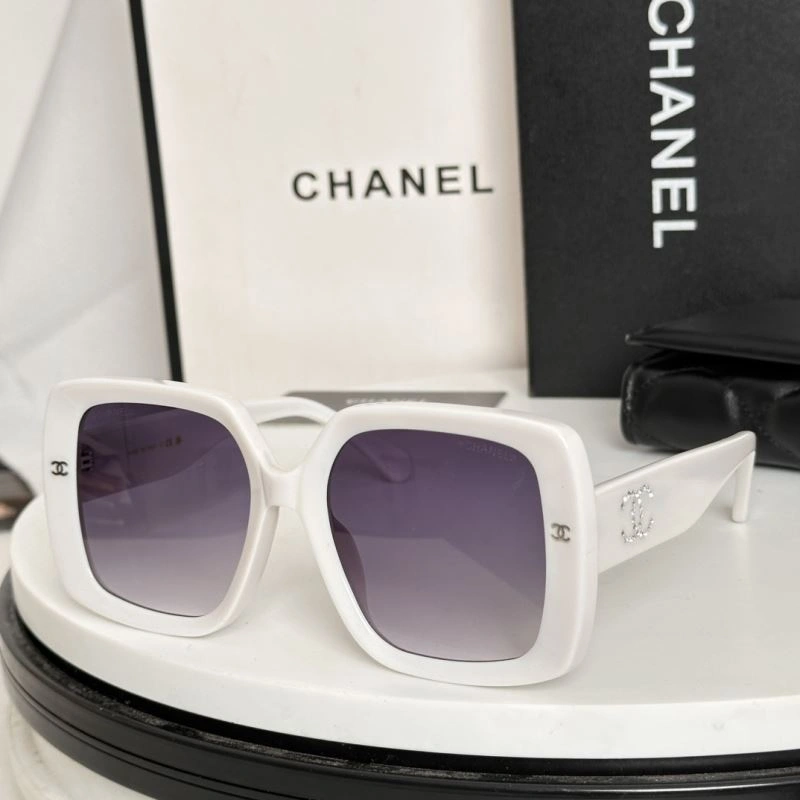 Chanel Sunglasses Versatile 278532