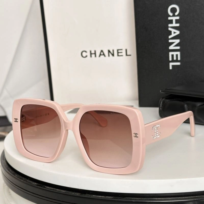 Chanel Sunglasses Versatile 278532