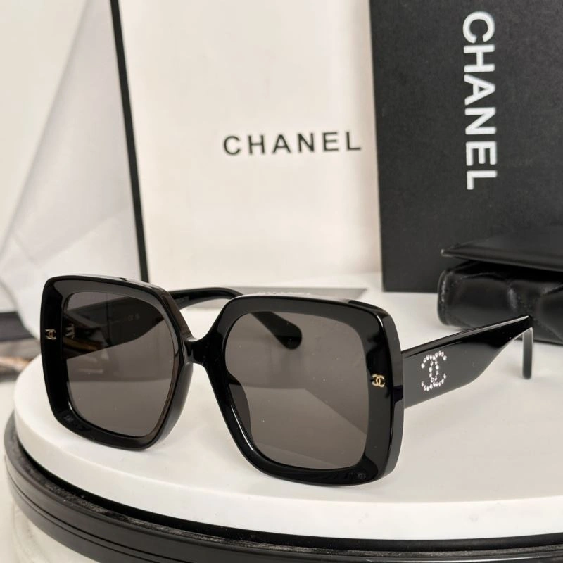 Chanel Sunglasses Versatile 278532