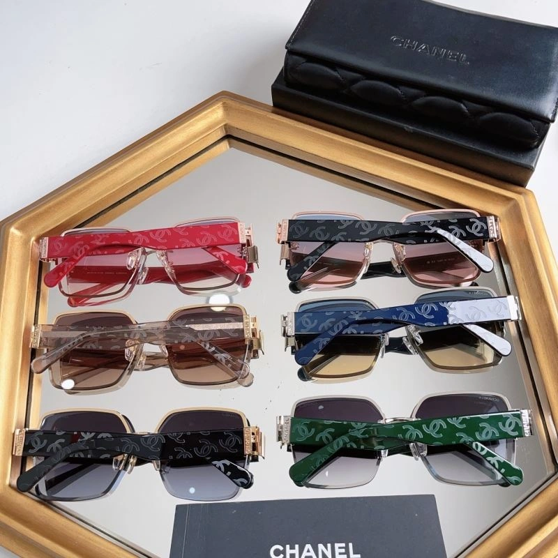 Packable Chanel Sunglasses 278539