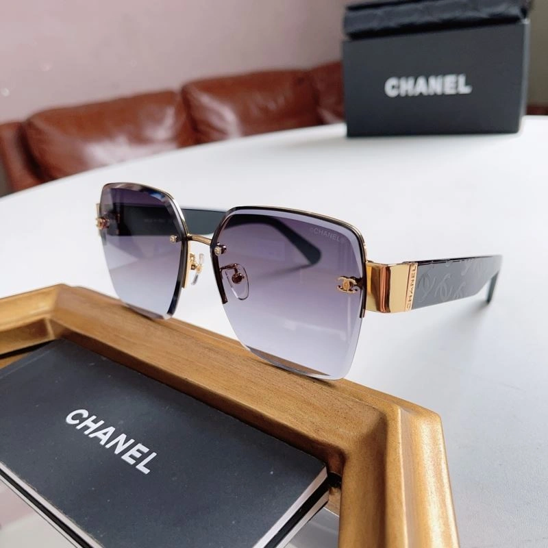 Packable Chanel Sunglasses 278539