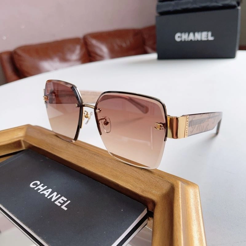 Packable Chanel Sunglasses 278539