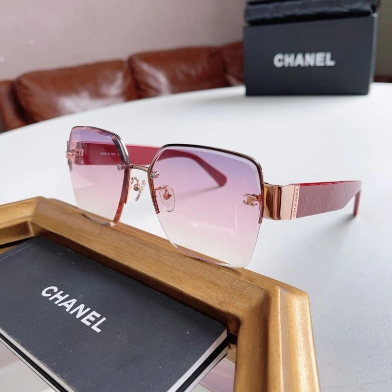 Packable Chanel Sunglasses 278539
