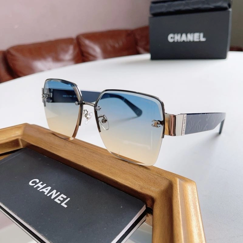 Packable Chanel Sunglasses 278539