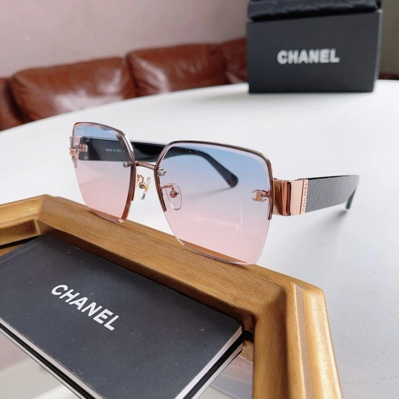 Packable Chanel Sunglasses 278539