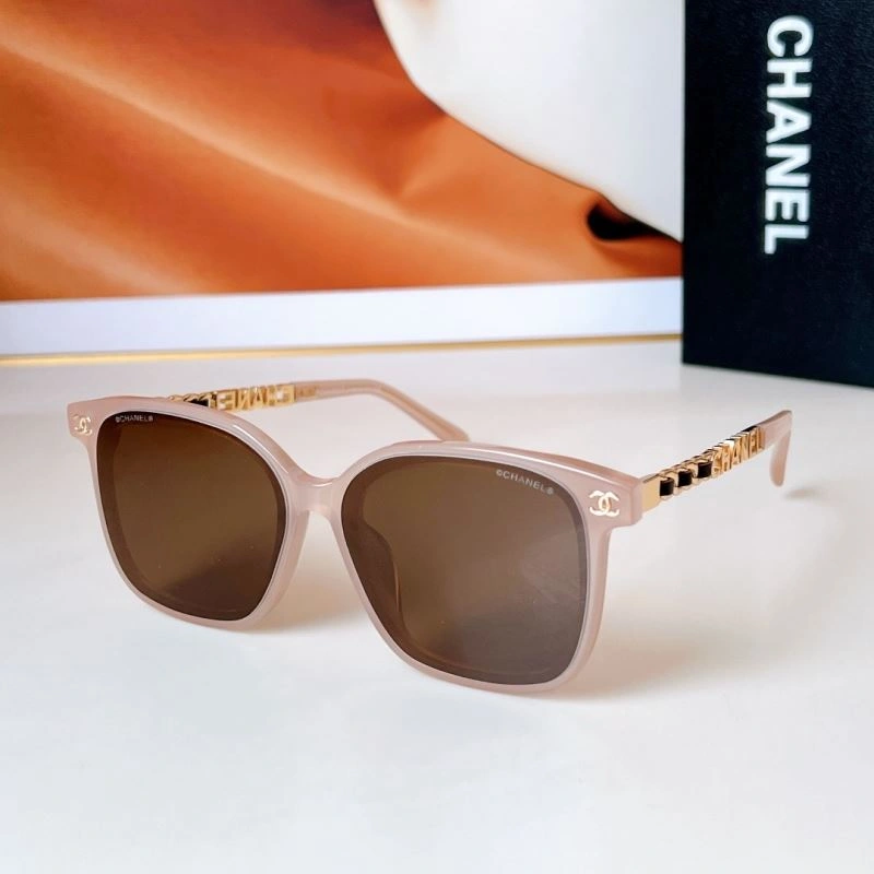 Trendsetting Chanel Sunglasses 278529