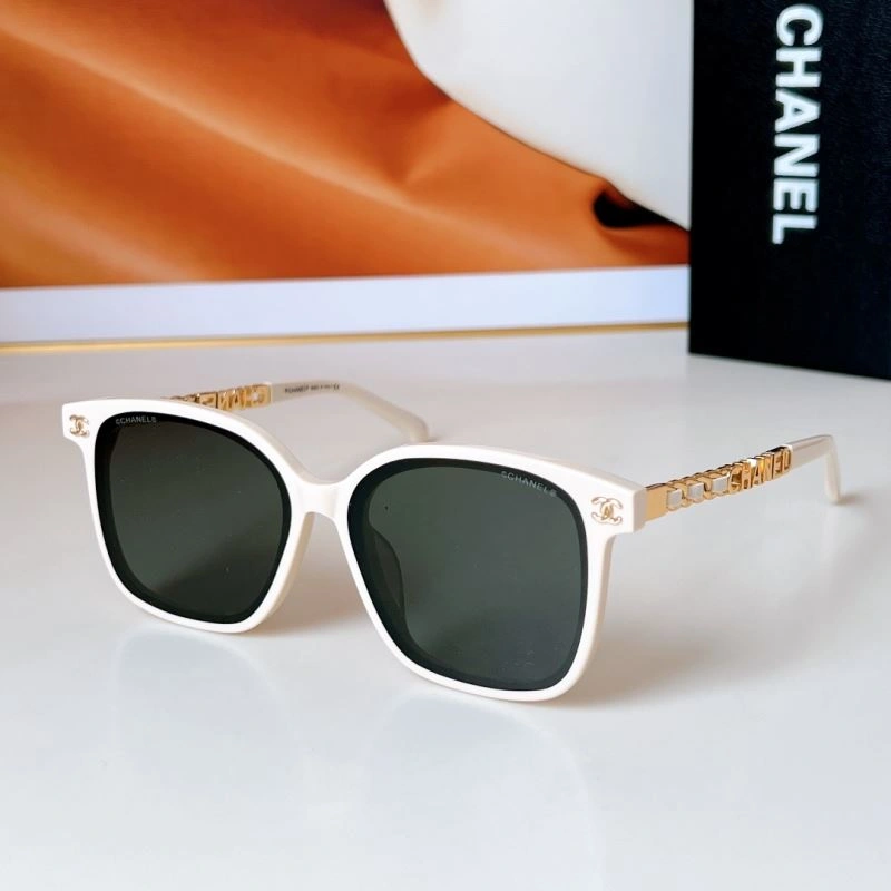 Trendsetting Chanel Sunglasses 278529