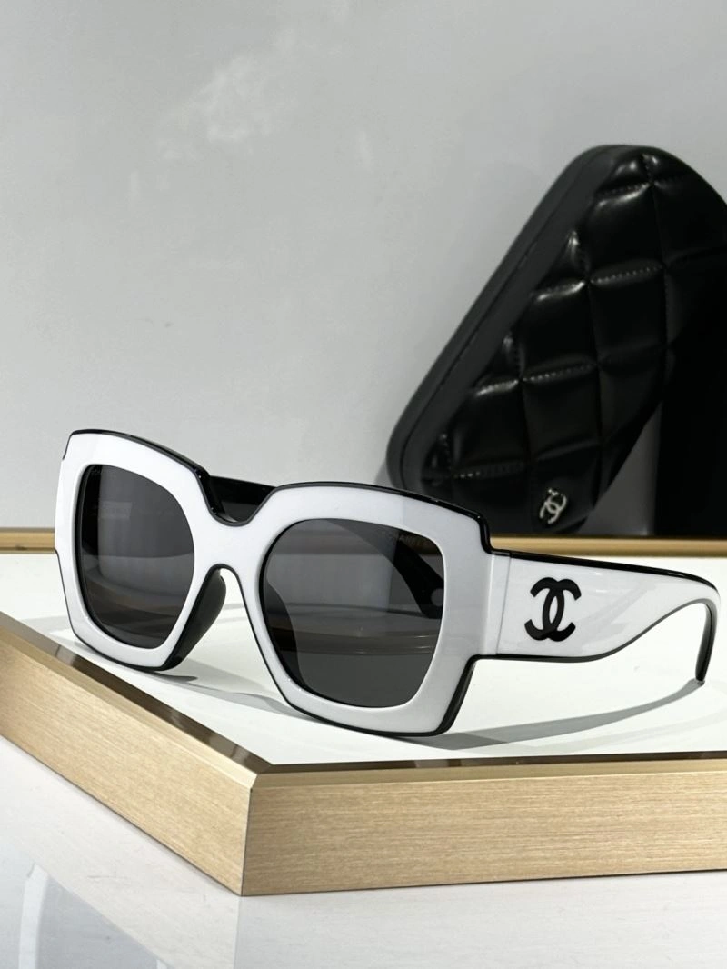 Sporty Chanel Sunglasses 278520
