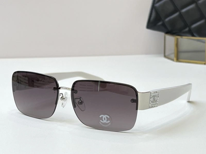RelaxedFit Chanel Sunglasses 278489