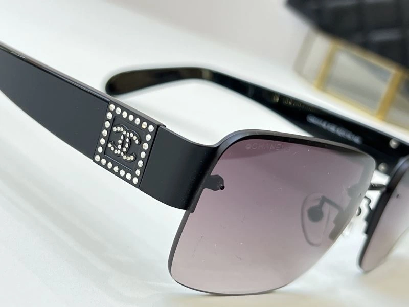 RelaxedFit Chanel Sunglasses 278489