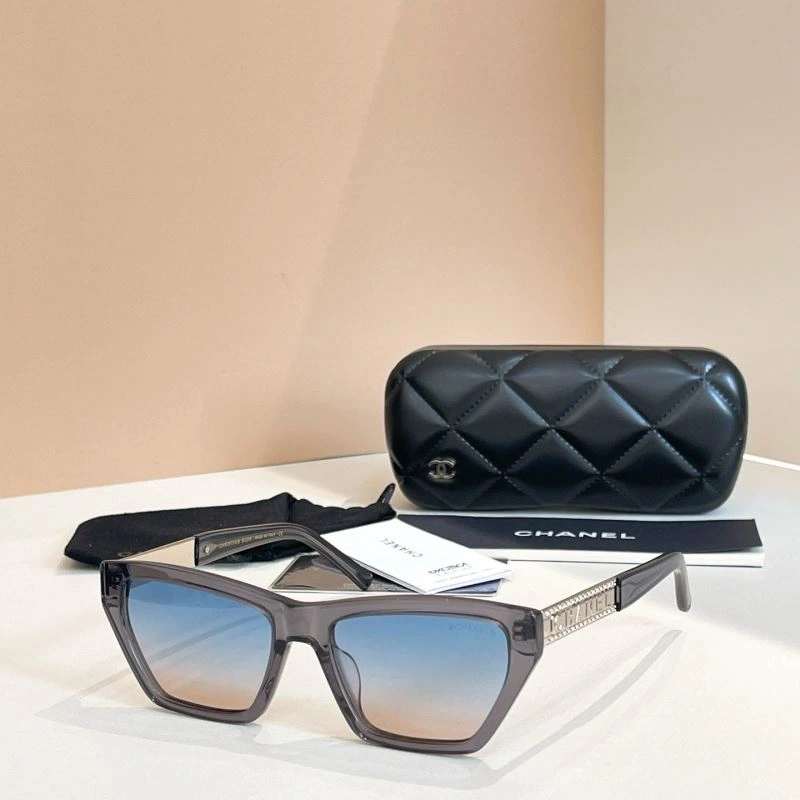 Chanel Sunglasses MoistureWicking 278455