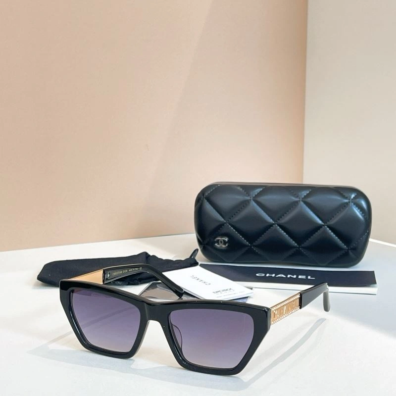 Chanel Sunglasses MoistureWicking 278455