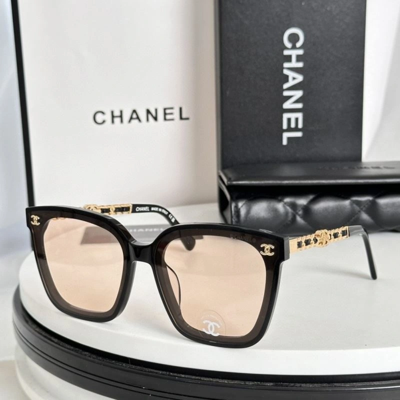 Chanel Sunglasses Versatile 278481