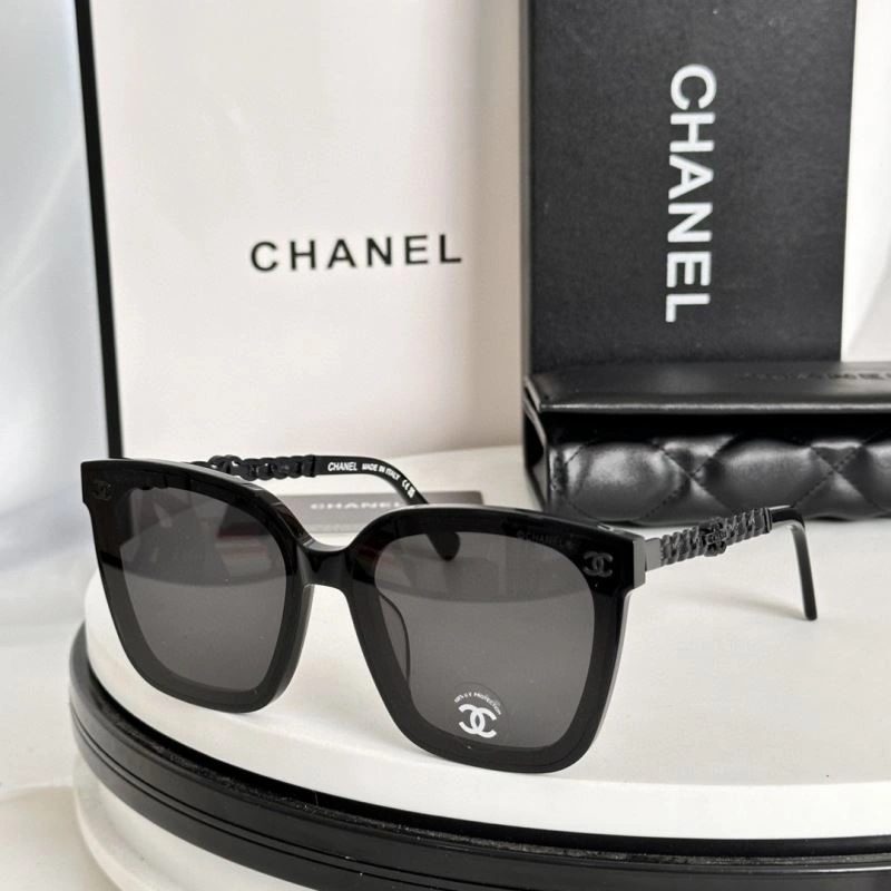 Chanel Sunglasses Versatile 278481