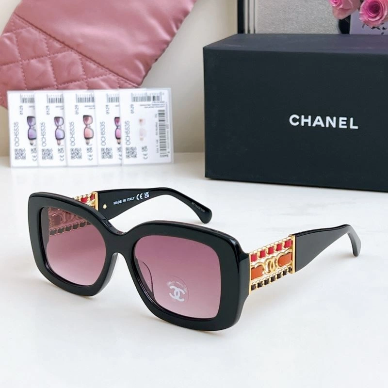 Lightweight Chanel Sunglasses 278451