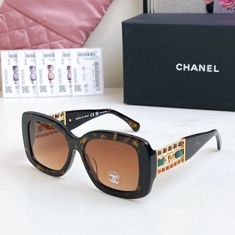 Lightweight Chanel Sunglasses 278451